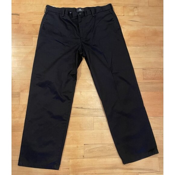 40x32 Dockers Pants Men Black Signature Khaki D3 Classic Fit Flat Front Straight - Picture 1 of 7